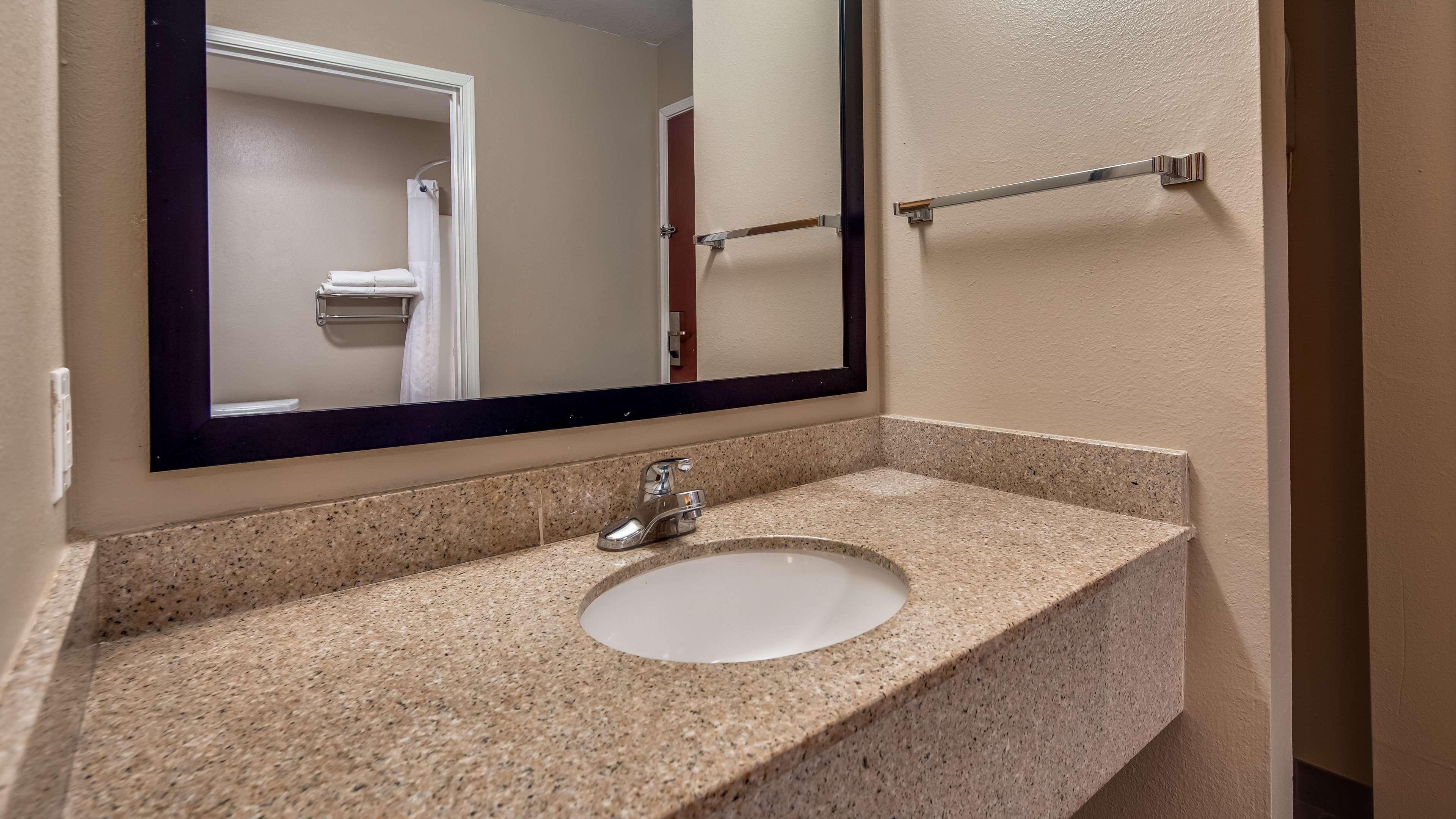 Surestay Hotel By Best Western Alexandria Airport Екстериор снимка