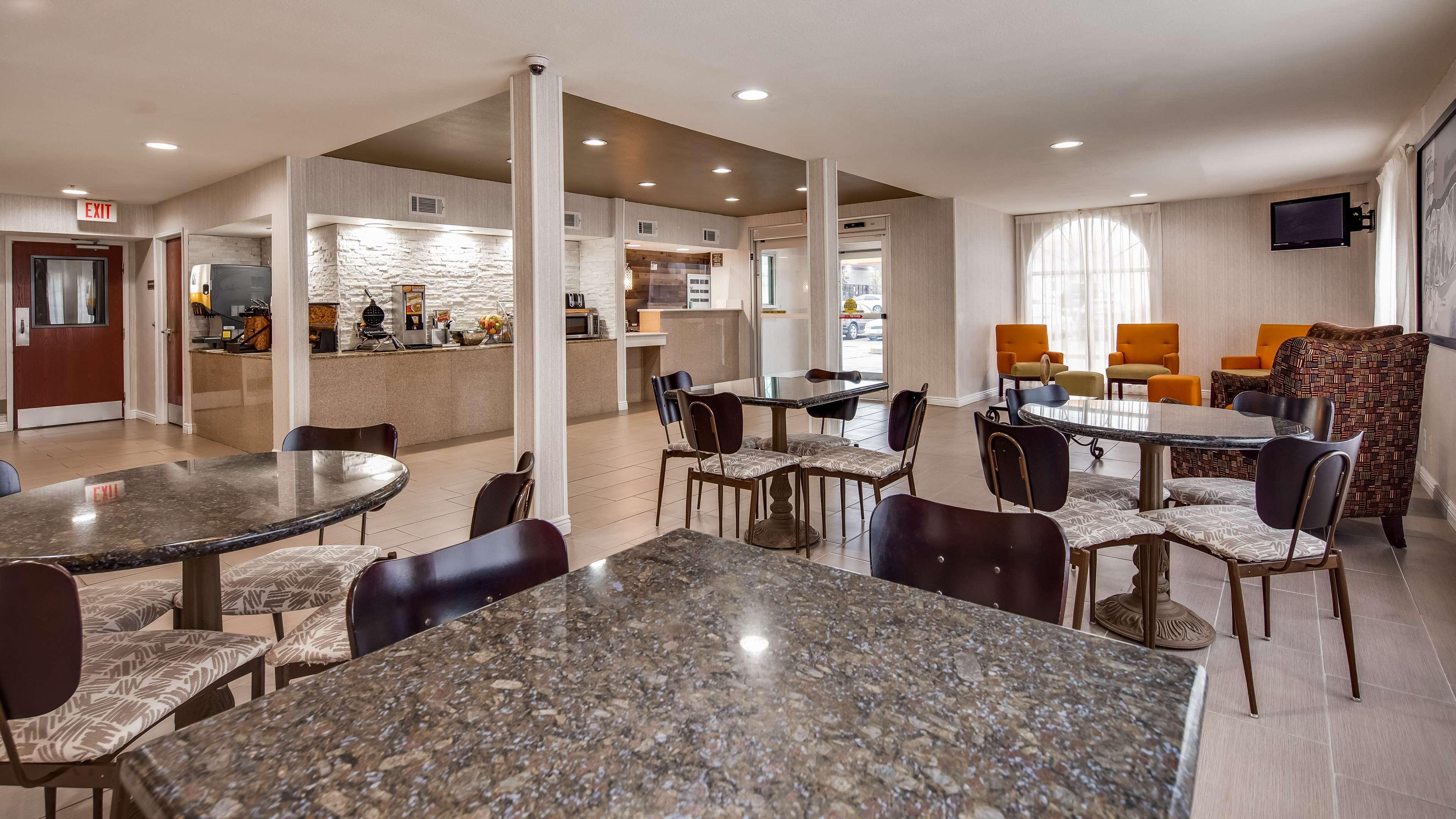 Surestay Hotel By Best Western Alexandria Airport Екстериор снимка