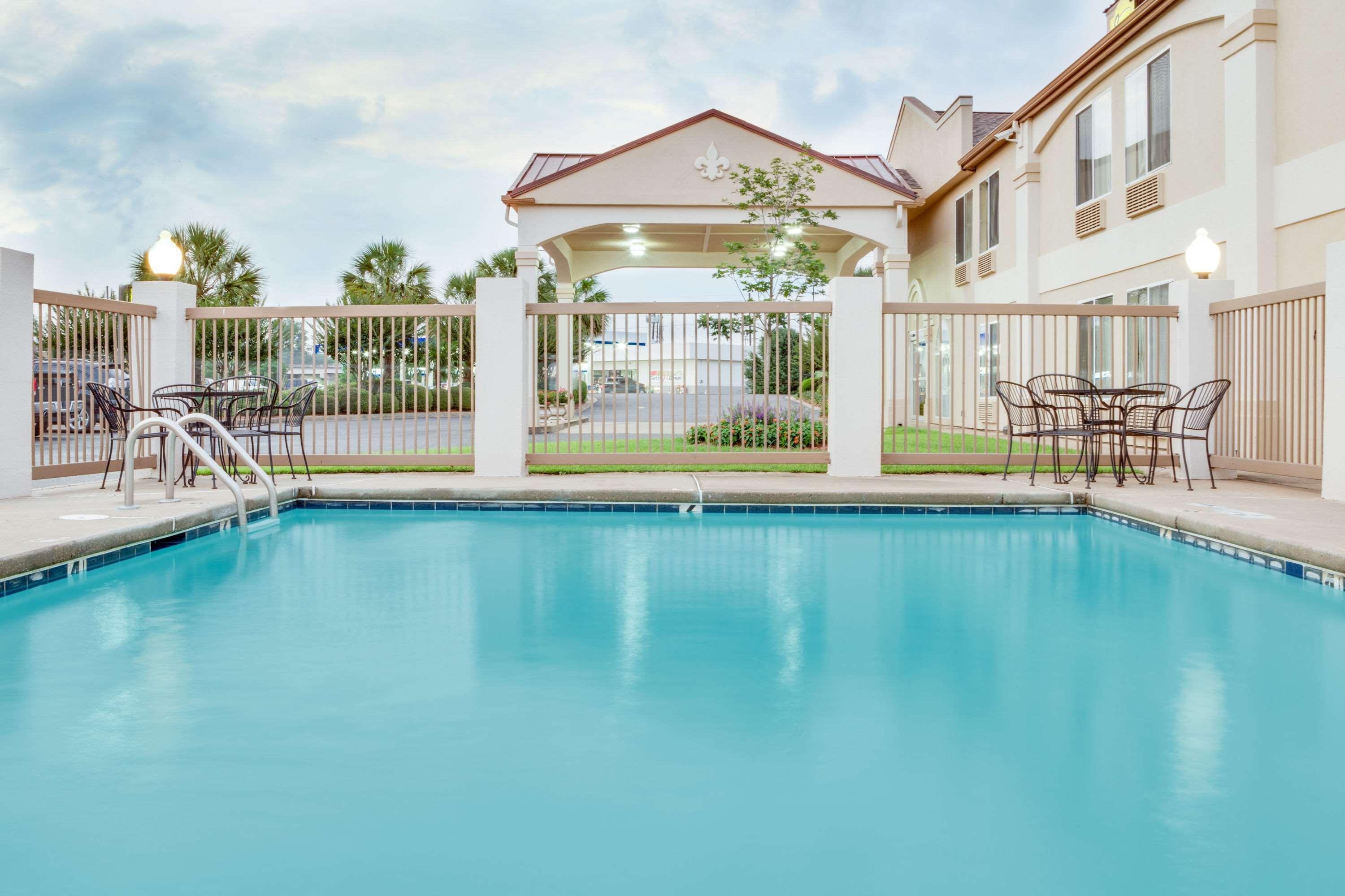 Surestay Hotel By Best Western Alexandria Airport Екстериор снимка
