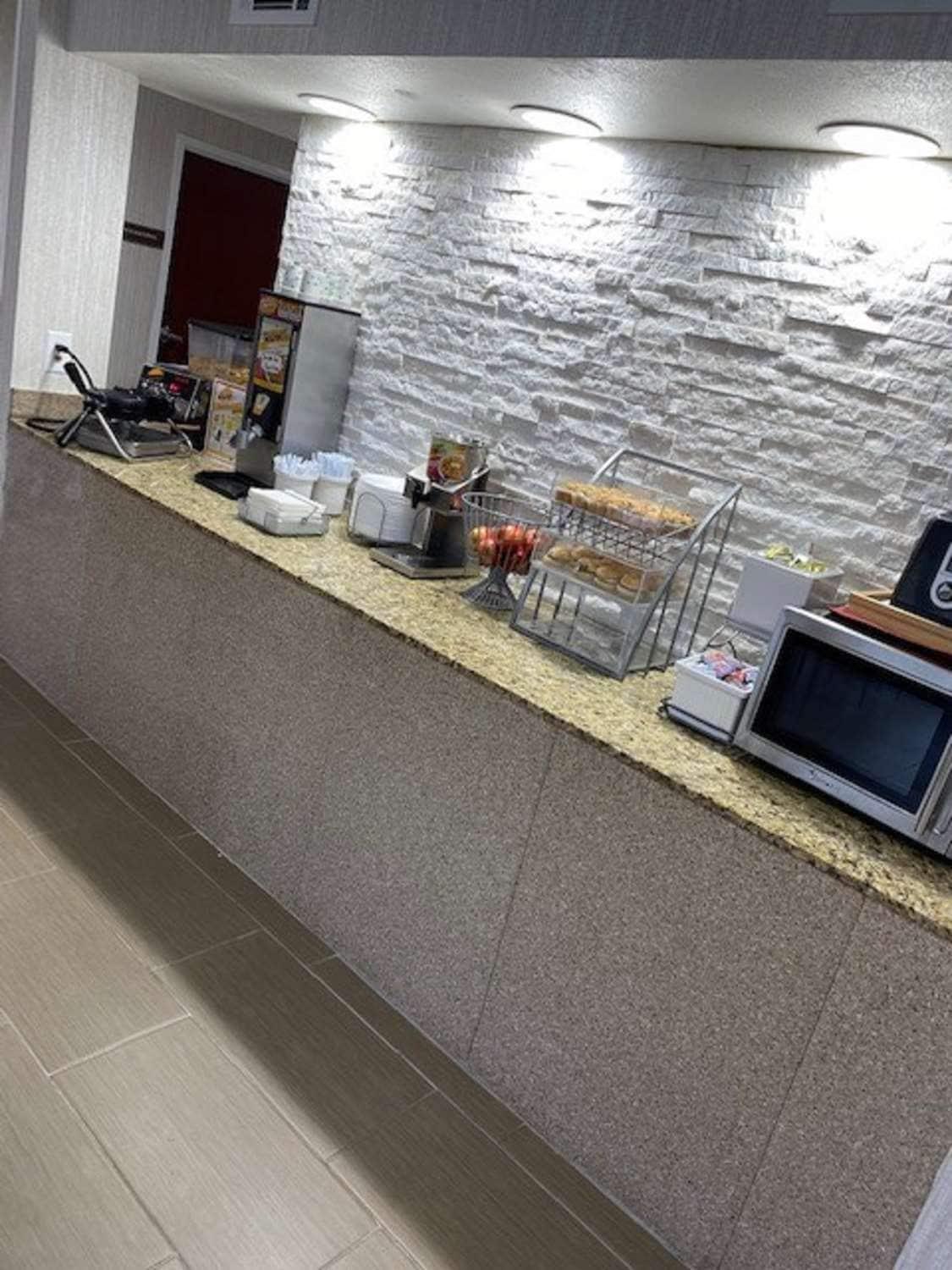 Surestay Hotel By Best Western Alexandria Airport Екстериор снимка